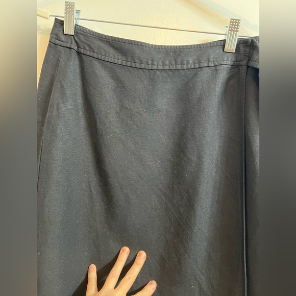 LOFT Petites Linen Wrap Skirt 0P - Picture 2 of 13
